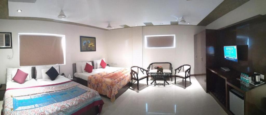 אגרה Hotel Karan Vilas מראה חיצוני תמונה