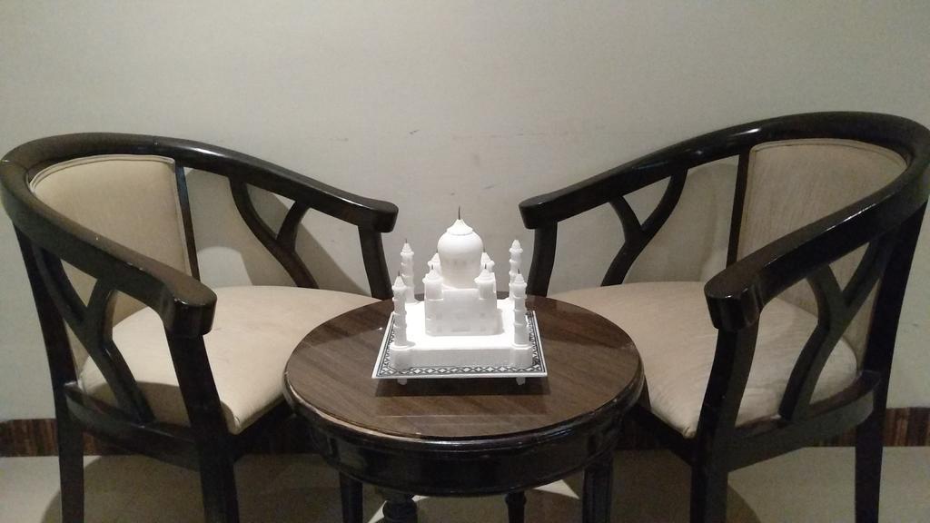 אגרה Hotel Karan Vilas מראה חיצוני תמונה